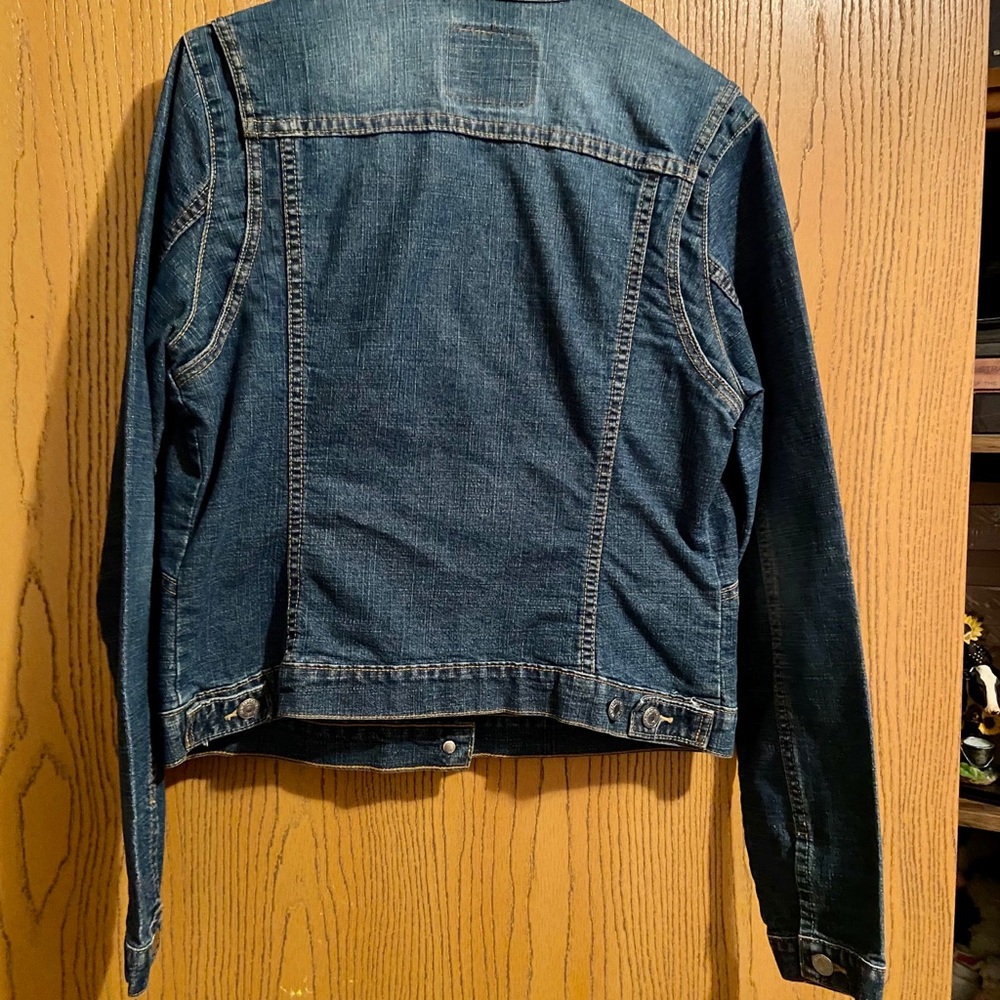 Levi’s Jean jacket - Picture 2 of 3
